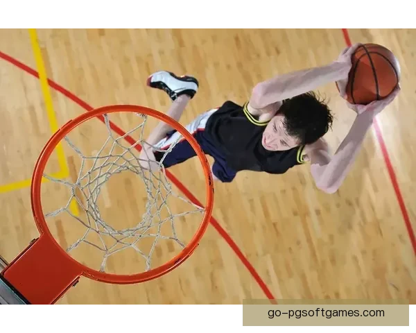 BMX赛事掠影：速度与激情交织