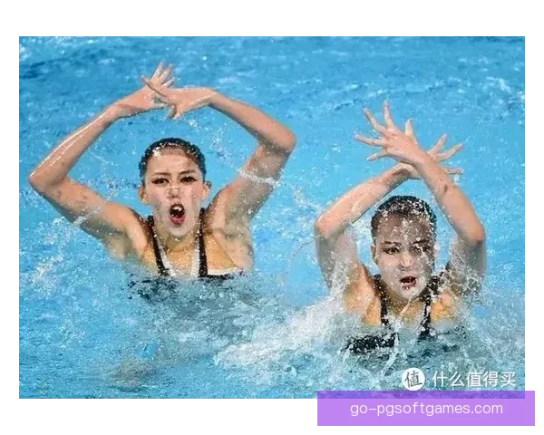 跳水历史记录：纪实飞水花样，创造精彩瞬间